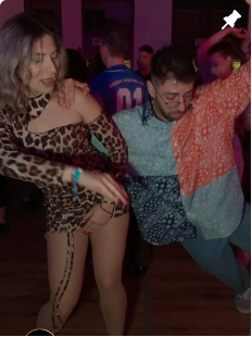 Ntinos adn Chrysa